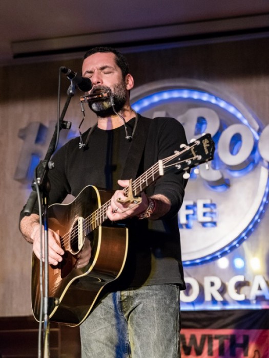 ANGLADA CEREZUELA: Anglada Cerezuela en el Hard Rock Cafe Mallorca 2019 - Luis Sergio Carrera, fotógrafo freelance Mallorca