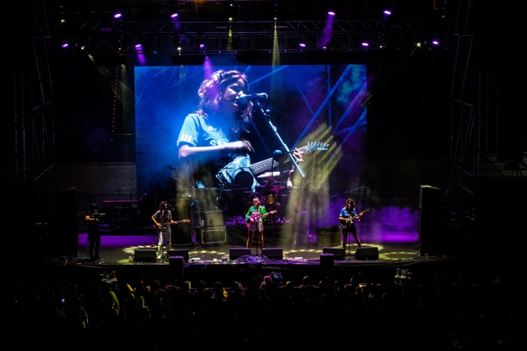 HINDS: Concierto de Hinds en el Fest Ciutat 2019 - Luis Sergio Carrera, fotógrafo freelance Mallorca