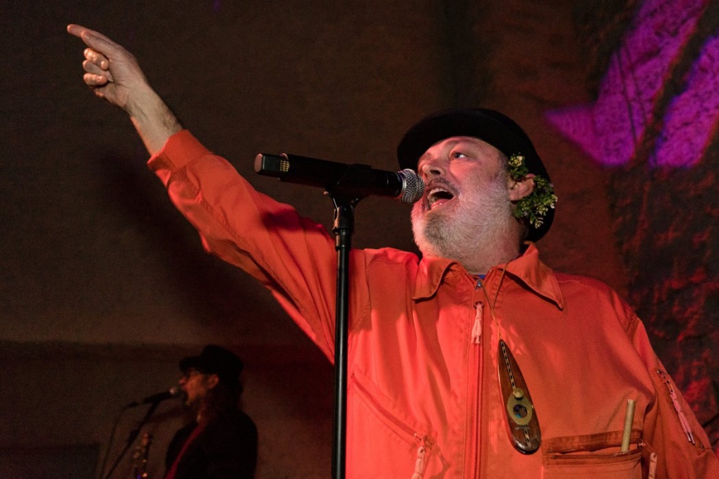 LOS TOREROS MUERTOS: Concierto de los Toreros Muertos en Sa Cova de S´Embat 2020, con Pablo Carbonell. - Luis Sergio Carrera, fotógrafo freelance Mallorca